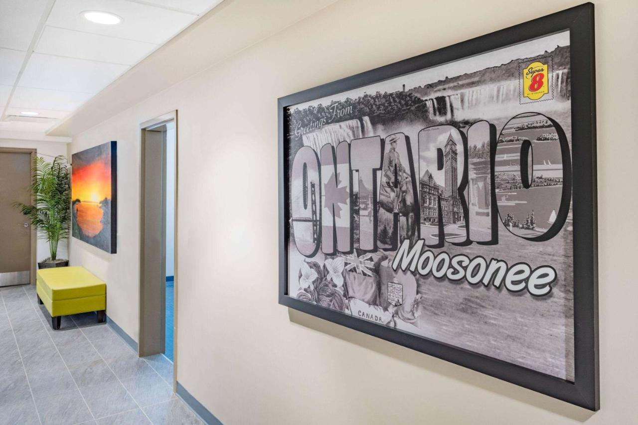 Hotel Super 8 By Wyndham Moosonee Esterno foto